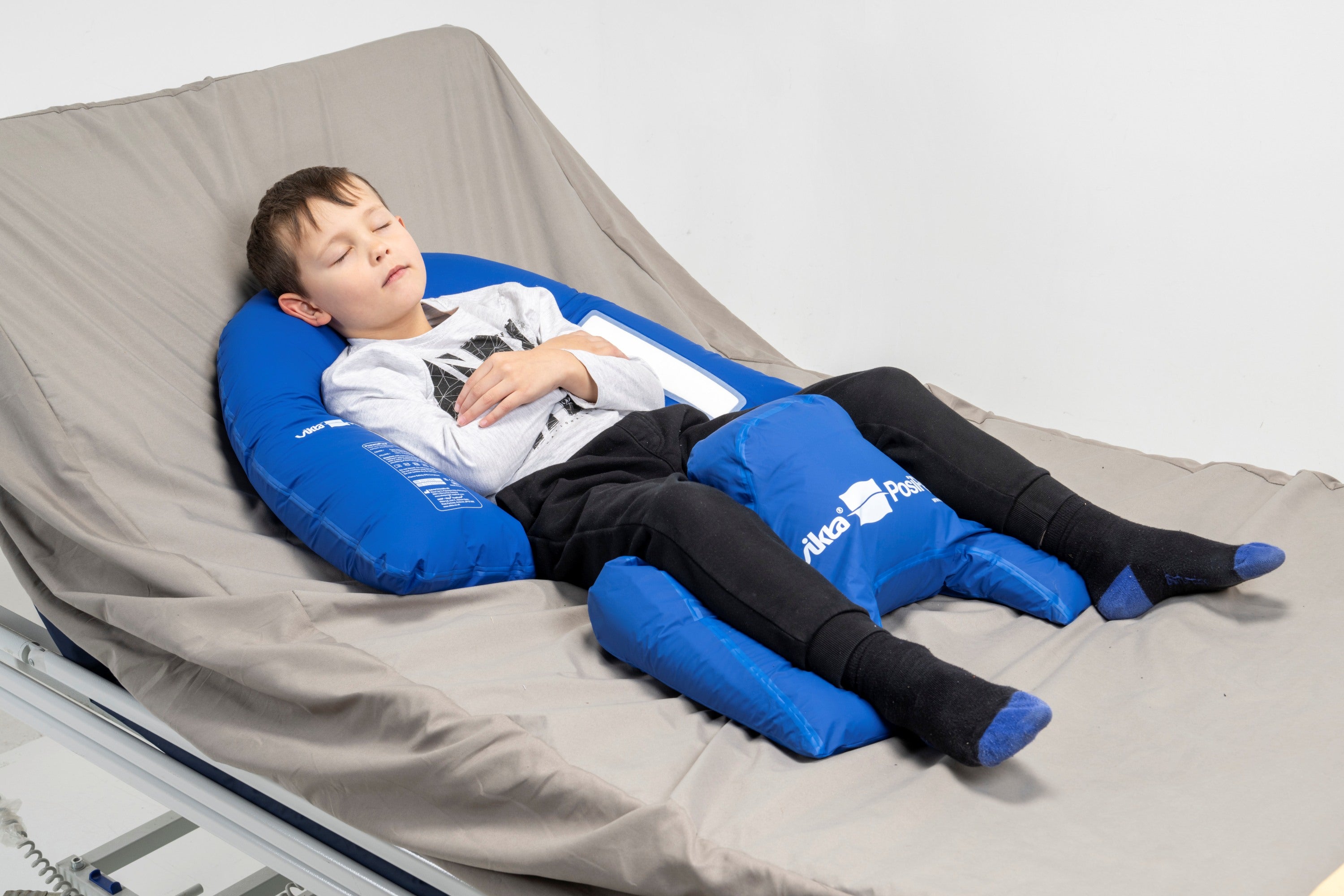 PP8045 - PosiPerle Semi-Fowler Cushion, small 50x35x20cm