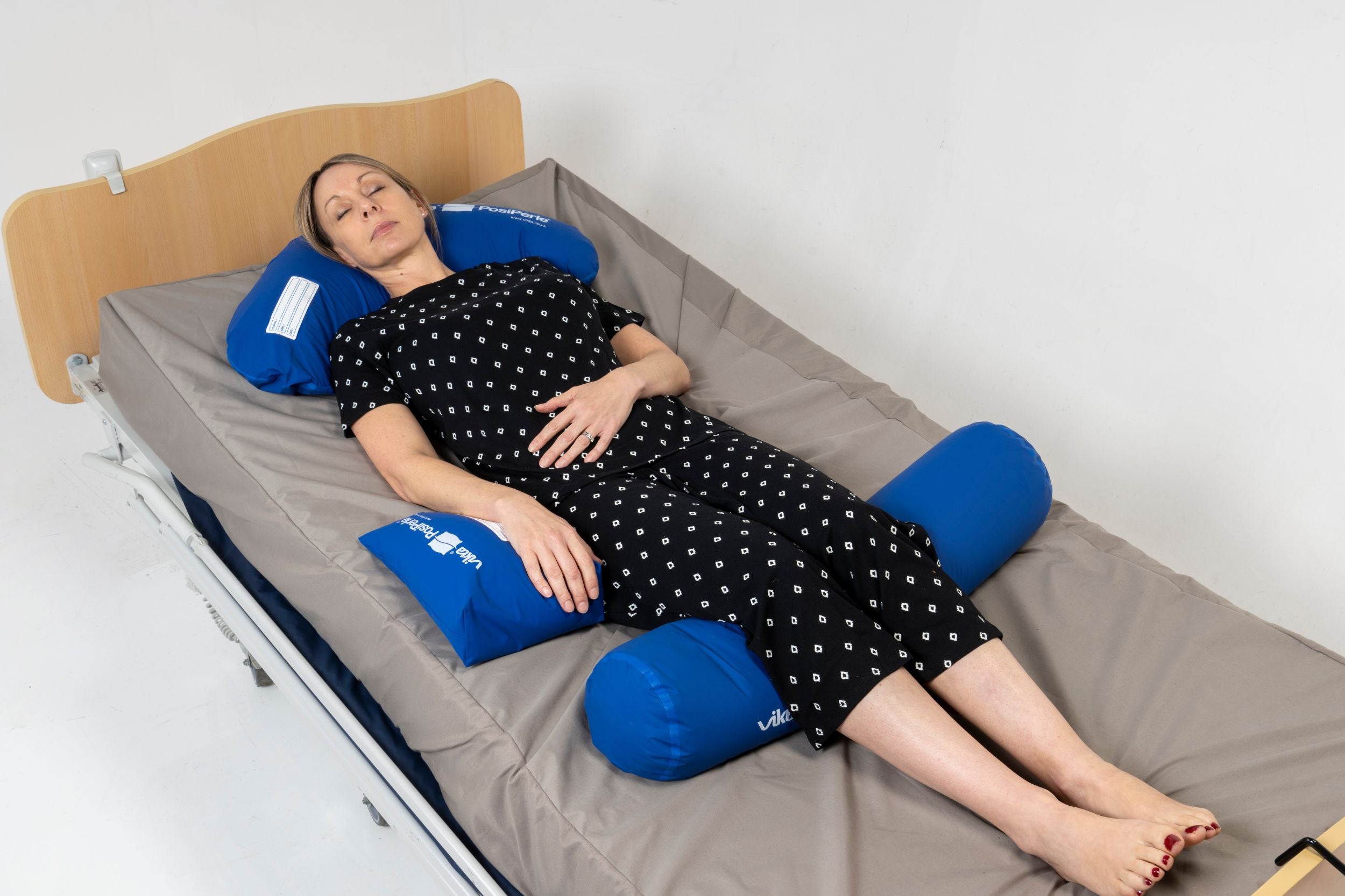 PP8058 - PosiPerle Wedge Cushion 7x30x20cm