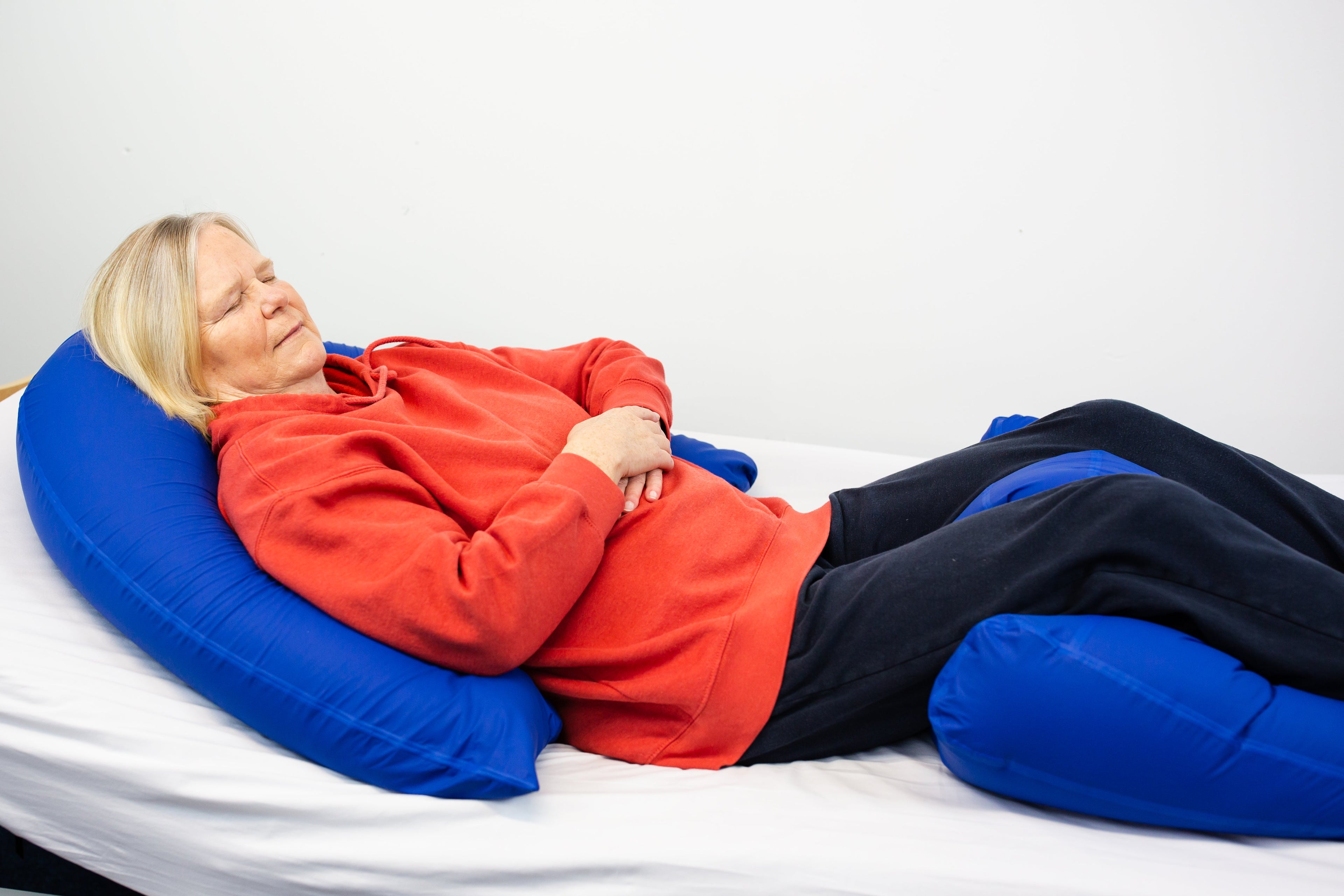 PP8012 - PosiPerle Half-Moon Cushion Large 180dia x30cm