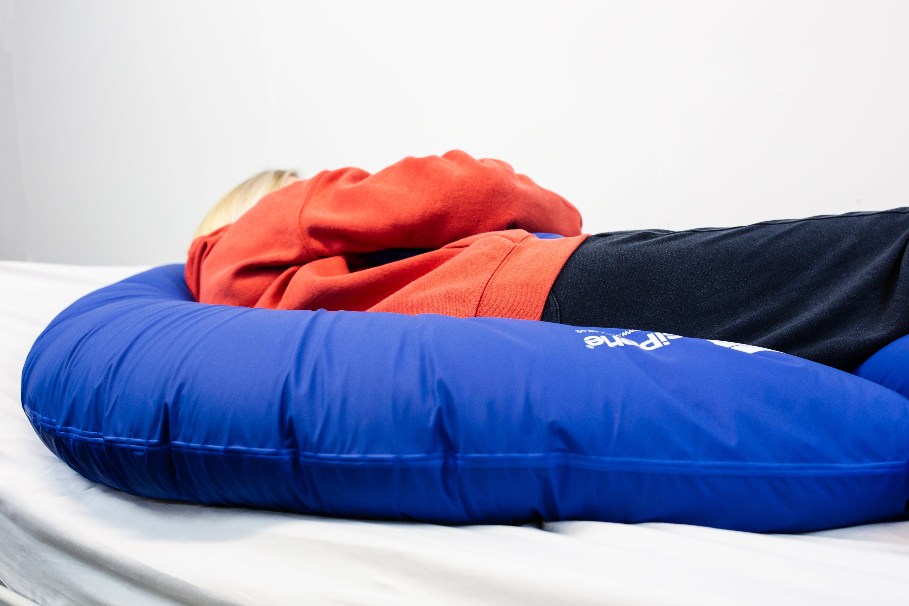 PP8012 - PosiPerle Half-Moon Cushion Large 180dia x30cm